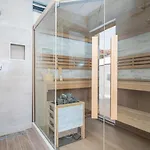 Falcon House, 3-bedroom With Heated 36 Sqm Pool, Jacuzzi, Finnish Sauna Вилла Gornje Sitno
