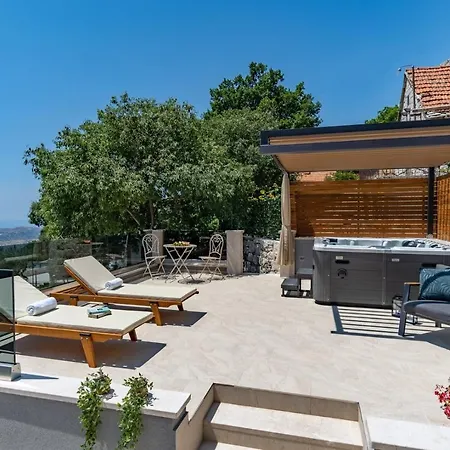 Villa New! Falcon House, 3-bedroom With Heated 36 Sqm Pool, Jacuzzi, Finnish Sauna Gornje Sitno