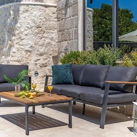 New! Falcon House, 3-bedroom With Heated 36 Sqm Pool, Jacuzzi, Finnish Sauna Βίλα *