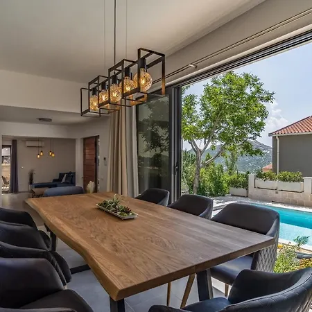 New! Falcon House, 3-bedroom With Heated 36 Sqm Pool, Jacuzzi, Finnish Sauna Villa *