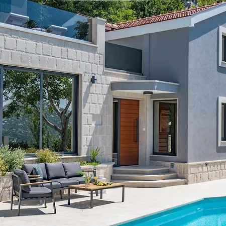 Villa New! Falcon House, 3-bedroom With Heated 36 Sqm Pool, Jacuzzi, Finnish Sauna Gornje Sitno
