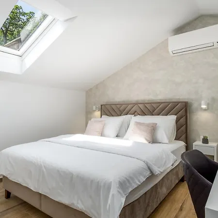 New! Falcon House, 3-bedroom With Heated 36 Sqm Pool, Jacuzzi, Finnish Sauna