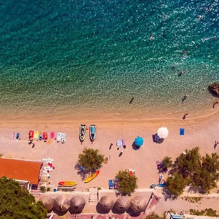 New! Falcon House, 3-bedroom With Heated 36 Sqm Pool, Jacuzzi, Finnish Sauna Βίλα Gornje Sitno
