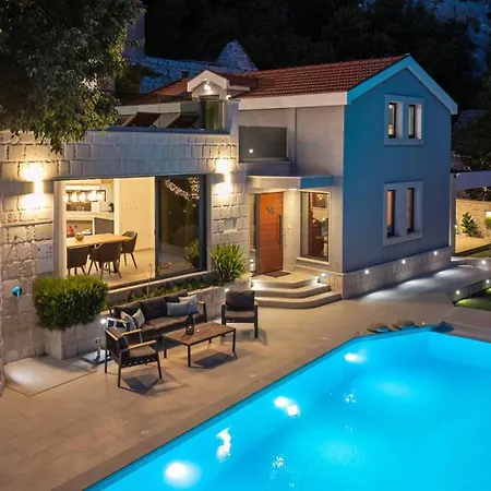 New! Falcon House, 3-bedroom With Heated 36 Sqm Pool, Jacuzzi, Finnish Sauna Gornje Sitno